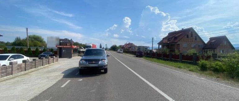 На Тячівщині поліція розслідує аварію, в якій травмувався 8 річний хлопчик