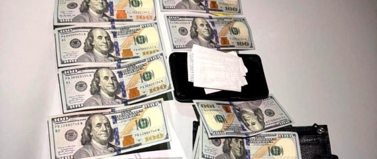 На Закарпатті викрили командира батальйону, який за хабарі залишав військових служити в тилу