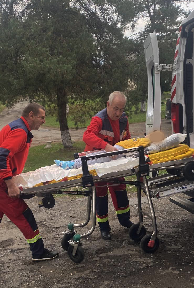 Медики “швидкої” врятували 4-річного хлопчика із гірського села на Великоберезнянщині