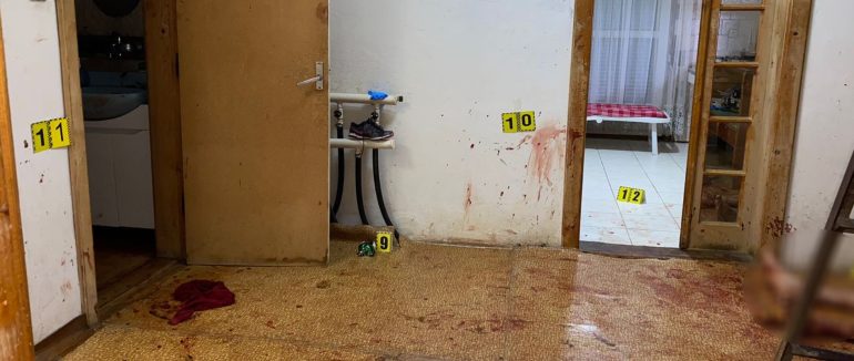 Побив і задушив товариша: обвинуваченому жителю Мукачева загрожує до 15 років ув’язнення