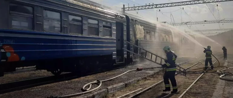 Вогнеборці Ужгородщини ліквідували пожежу в потязі