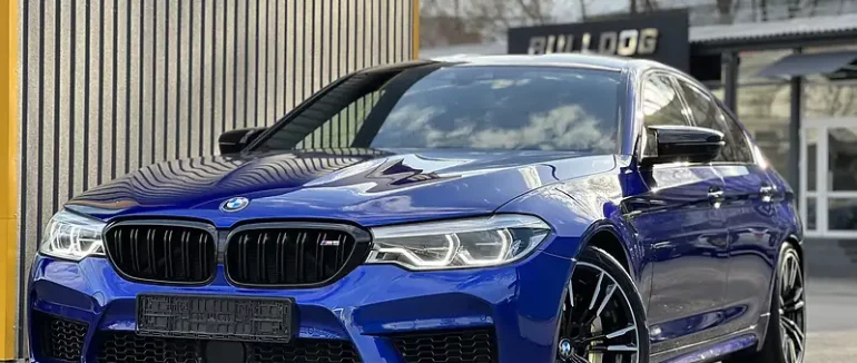 Як підготувати автомобіль до поїздки на далеку дистанцію