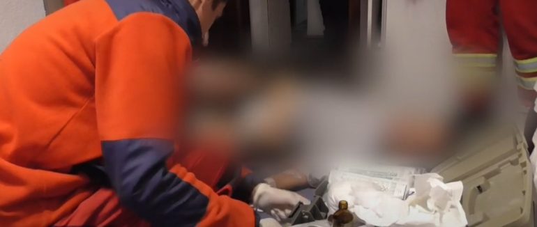 Кілька днів не виходив на зв’язок з рідними: мукачівські поліцейські врятували чоловіка, у якого стався інсульт