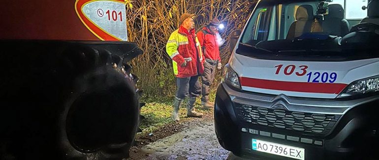 Рахівські рятувальники допомогли туристу, який 10 днів блукав у горах