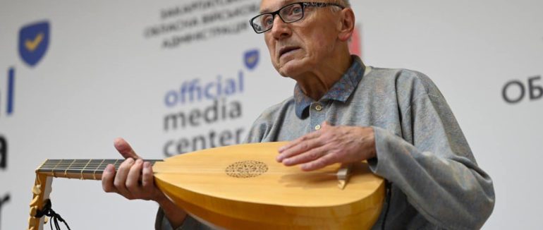 Закарпатець Степан Тихоненко відроджує старовинні музичні інструменти