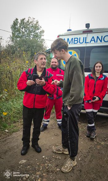 “Заплутана історія”: рятувальники допомогли 19-річному постраждалому на околиці Ужгорода (ФОТО)