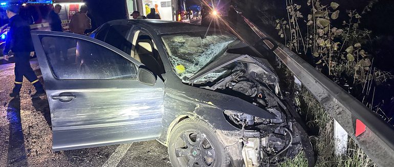 Троє людей постраждали внаслідок лобового зіткнення автомобілів біля Хуста