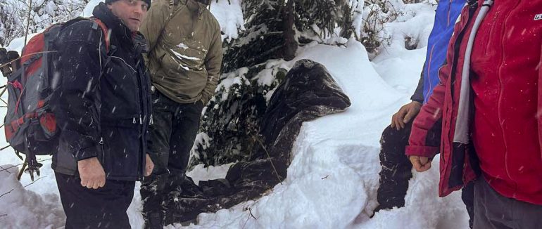 Рахівські гірські рятувальники відшукали в горах туриста з Дніпропетровщини