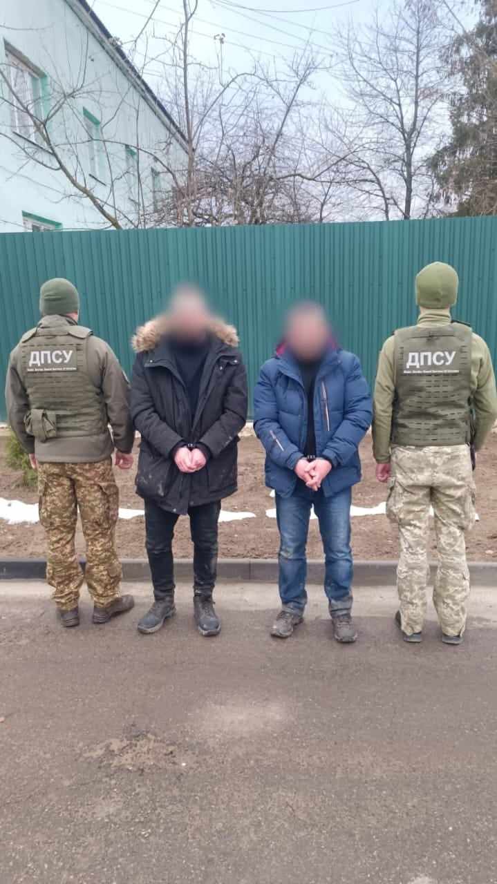 На березі Тиси прикордонники затримали двох чоловіків, які бігли у бік Румунії