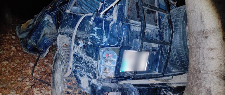 Перекинувся в обрив: вночі на Тячівщині у ДТП загинуло двоє осіб