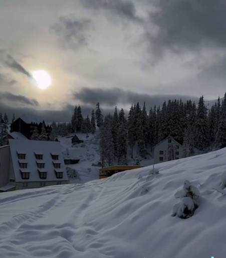 Заметіль на Драгобраті: на високогір’ї випав сніг