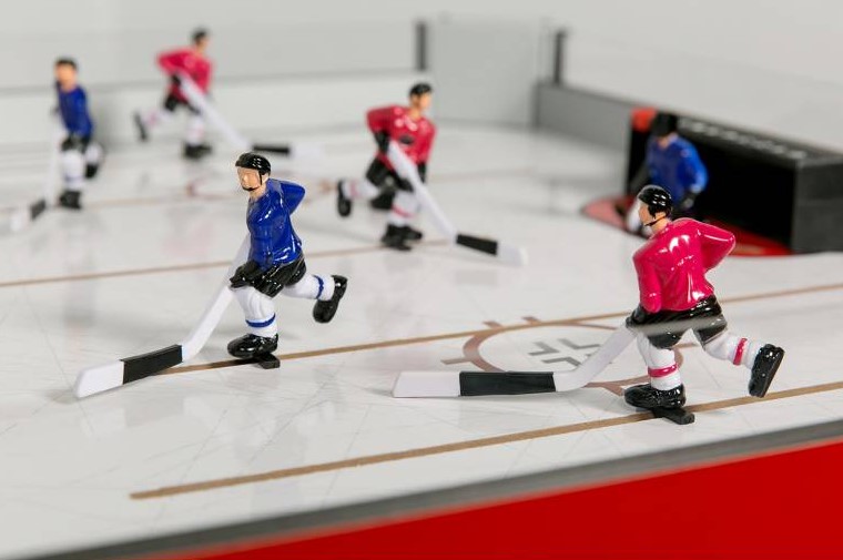 Настільний хокей: динамічна розвага для всієї родини