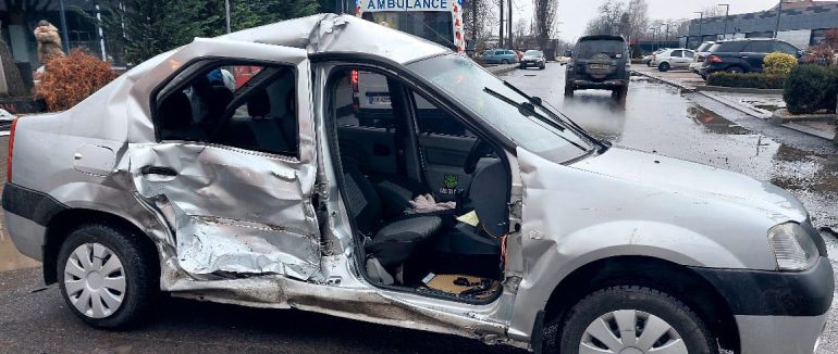 В Ужгороді деблокували постраждалу внаслідок ДТП жінку