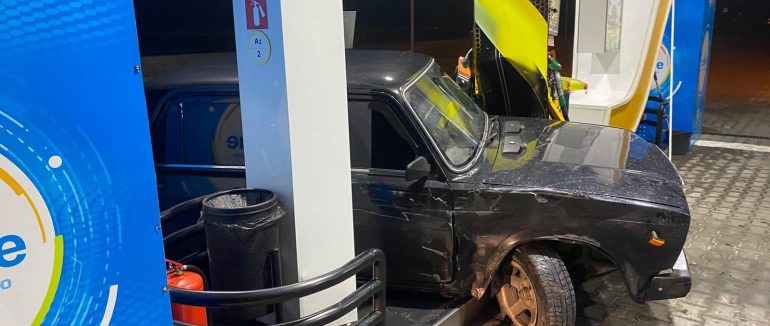 На Ужгородщині п’яний водія в’їхав в АЗС