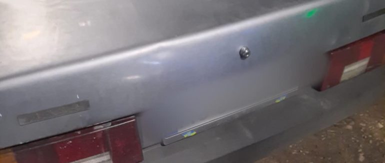 Вулицями Мукачева ганяв водій ВАЗ з підробленими правами