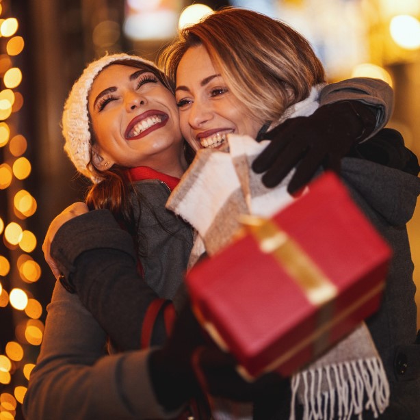 Як обрати ідеальний подарунок для дівчини на Новий рік від bodo