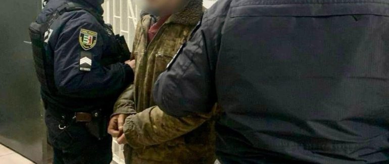 Ножове поранення у область серця: у Мукачеві зарізали 17-річного хлопця