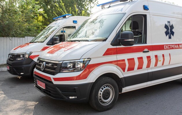 У Мукачеві бабуся стала заручницею власної оселі: жінку забрала швидка