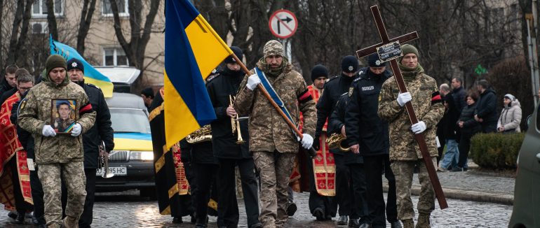 В Ужгороді попрощалися із полеглим на війні 46-річним Сергієм Подвичем