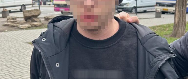 На Закарпатті затримали зловмисника, який ошукав 81-річну пенсіонерку на понад 150 тисяч гривень