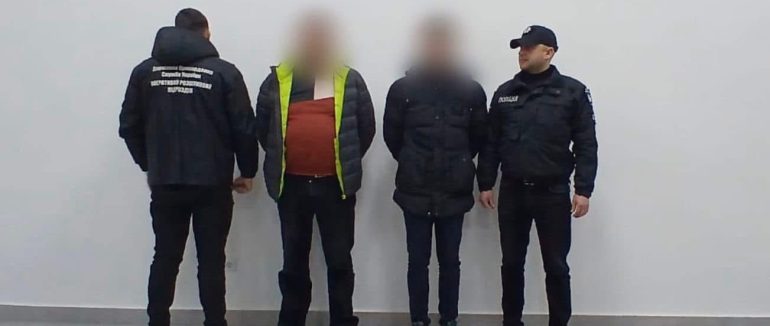 На Тячівщині затримали групу осіб, причетних до переправлення чоловіків через кордон