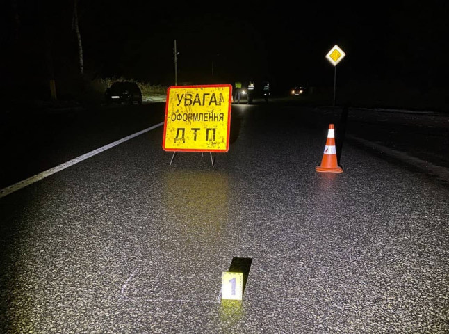 На Хустщині автівка перекинулася у кювет