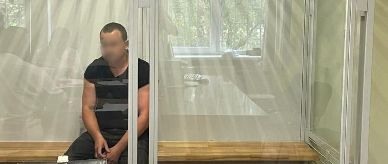 Житель Тячівщини отримав довічне за жорстоке вбивство свого однорічного сина