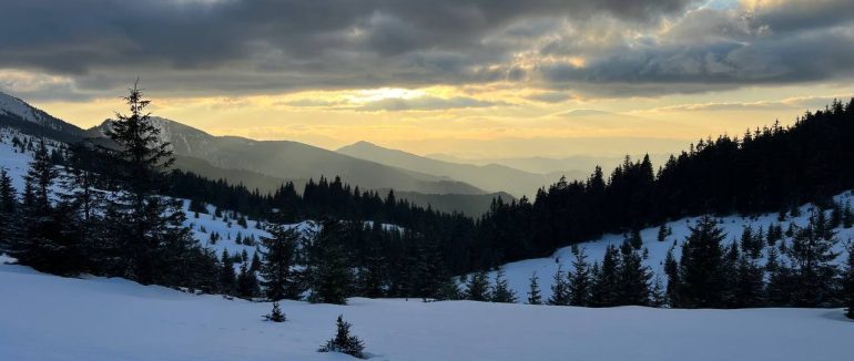 На Закарпатті на кордоні зима в самому розпалі