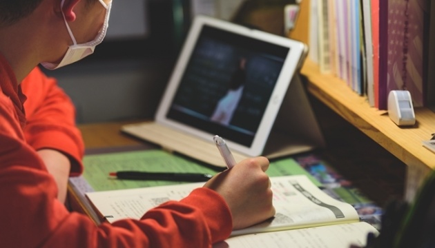 З 18 лютого школярі Хуста навчатимуться дистанційно