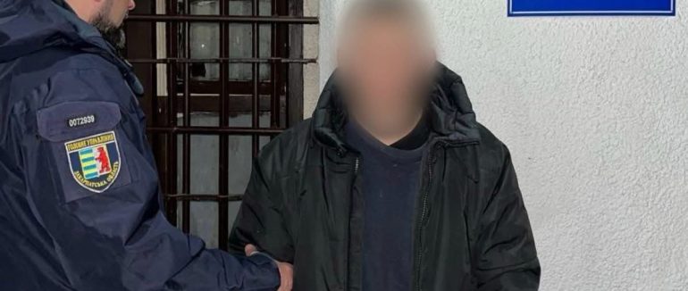 Збував наркотики шляхом закладок: в Ужгороді поліція затримала зловмисника та вилучила у нього партію «товару»