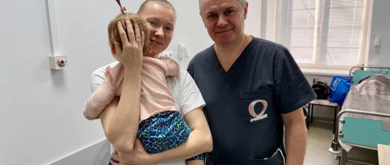 Львівські лікарі провели складну операцію однорічній дитині із Закарпаття