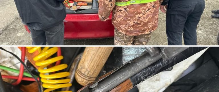 В авто закарпатця виявили незареєстровану зброю