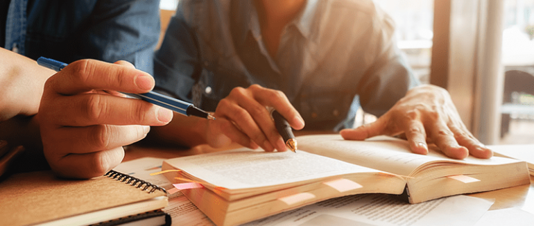 З понеділка у школах Мукачівської громади відновлюють очне навчання