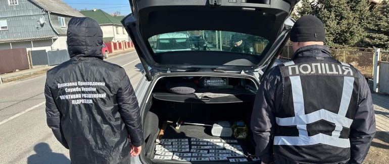 На Закарпатті впіймали двох поважного віку переправників