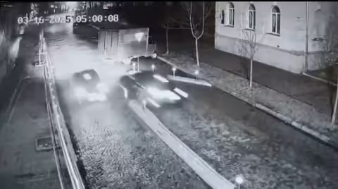 Перегони: У Мукачеві дві автівки влаштували ДТП