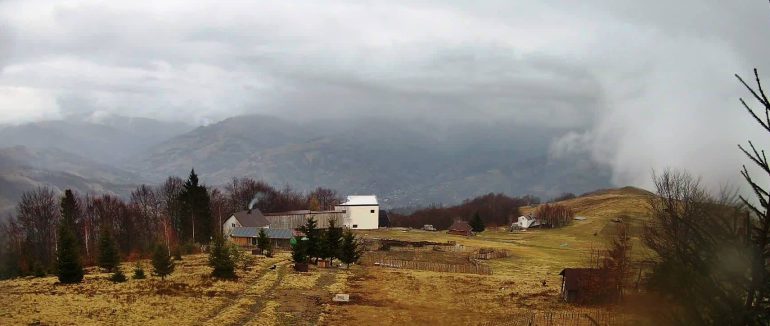 Зникнення 22-річного хлопця в Карпатах: рятувальники призупинили пошуки