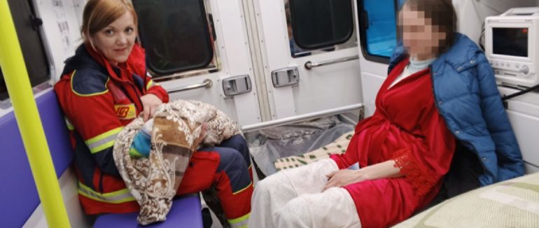 Закарпатські медики прийняли 3 екстремальні пологи