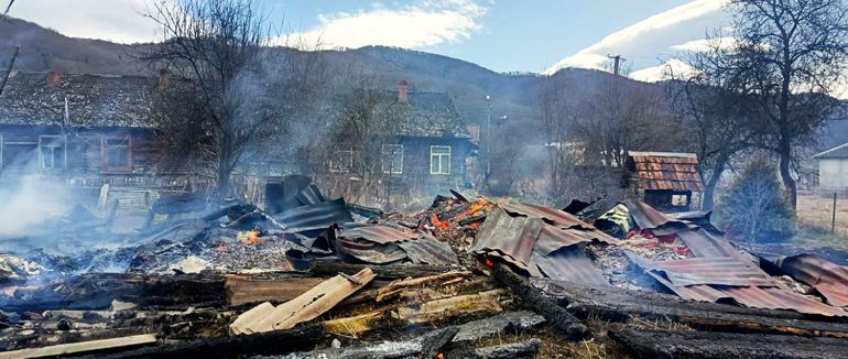 Рятувальники ліквідували пожежу у селі Жорнава