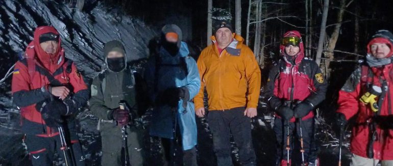 Рятувальники Закарпаття шукали двох 17-річних юнаків, які заблукали у Карпатах