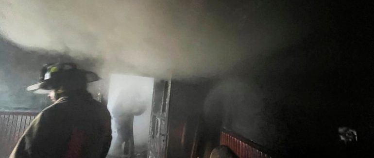 У Тячівському районі рятувальники ліквідували пожежу в недобудові