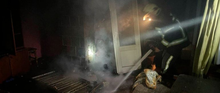 Рятувальники ліквідували пожежу в житловому будинку на Берегівщині