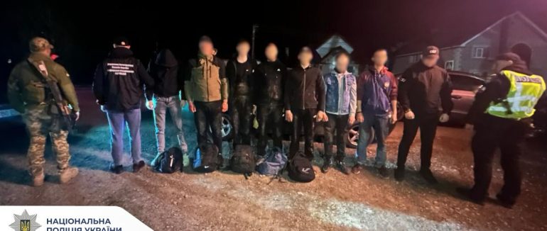 Через Тису за 8 тис. доларів: на Рахівщині затримали трьох переправників