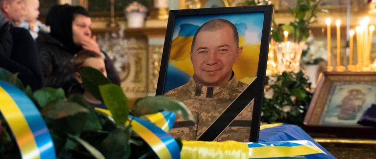 Мукачево провело в останню дорогу полеглого Героя Олексія Суворова