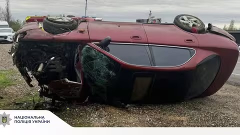 Смертельна аварія на Берегівщині: авто зʼїхало у кювет і перекинулося