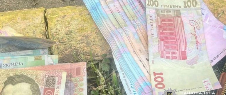 У Тячеві поліція оперативно розшукала зловмисницю, яка обікрала дружину військовослужбовця