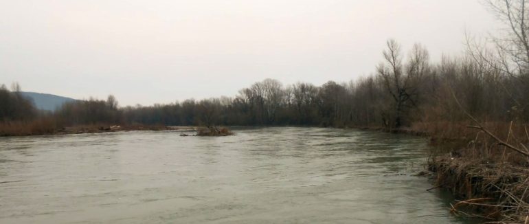 На Берегівщині чоловік впав у річку Тиса і втопився