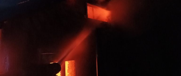 Рятувальники ліквідували пожежу в гаражі на Хустщині