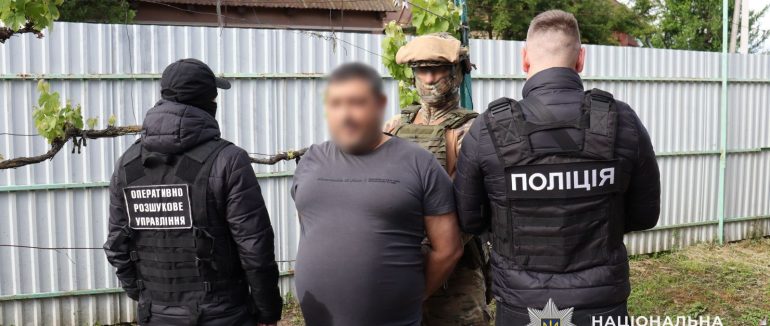 На Закарпатті поліція затримала сімох членів злочинного угруповання, які переправляли військовозобов’язаних через кордон до Угорщини