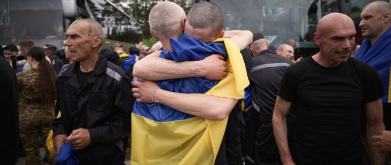 З російського полону повернулося шестеро військових із Закарпаття