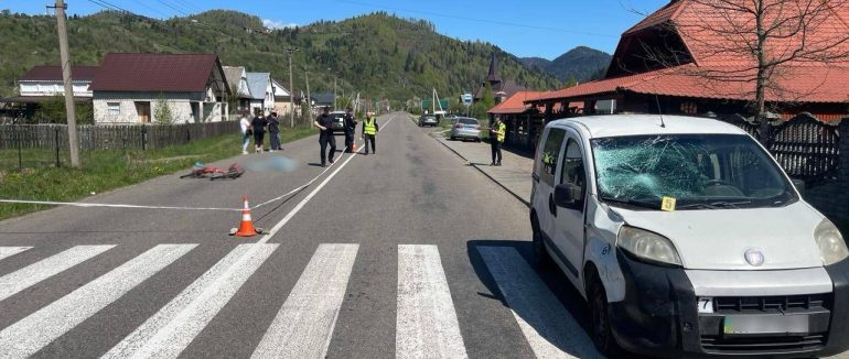 Поліція Міжгір’я розслідує смертельну аварію у селі Сойми – загинув велосипедист